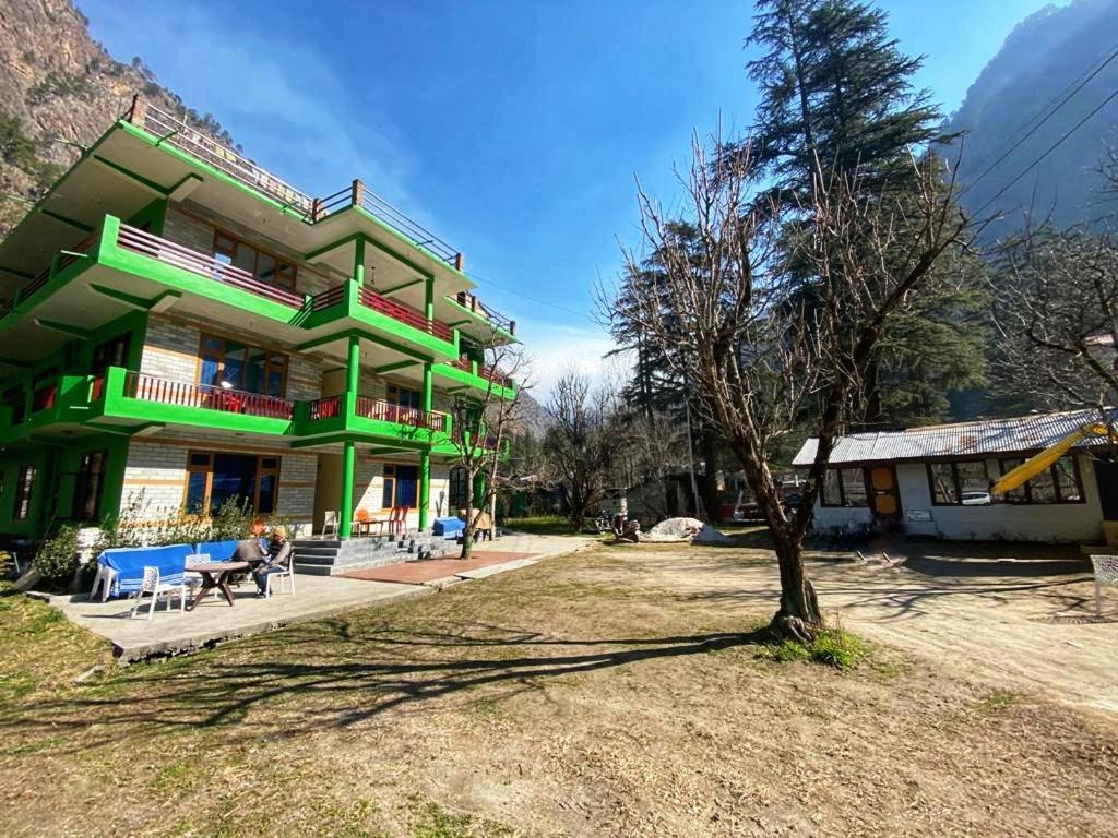 The Royal Orchard Kasol Hotel Ngoại thất bức ảnh