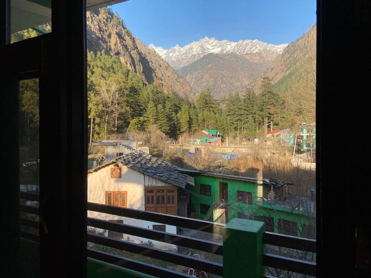 The Royal Orchard Kasol Hotel Ngoại thất bức ảnh