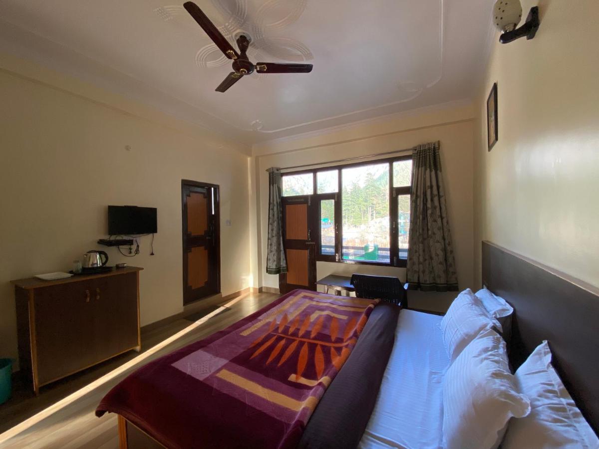 The Royal Orchard Kasol Hotel Ngoại thất bức ảnh