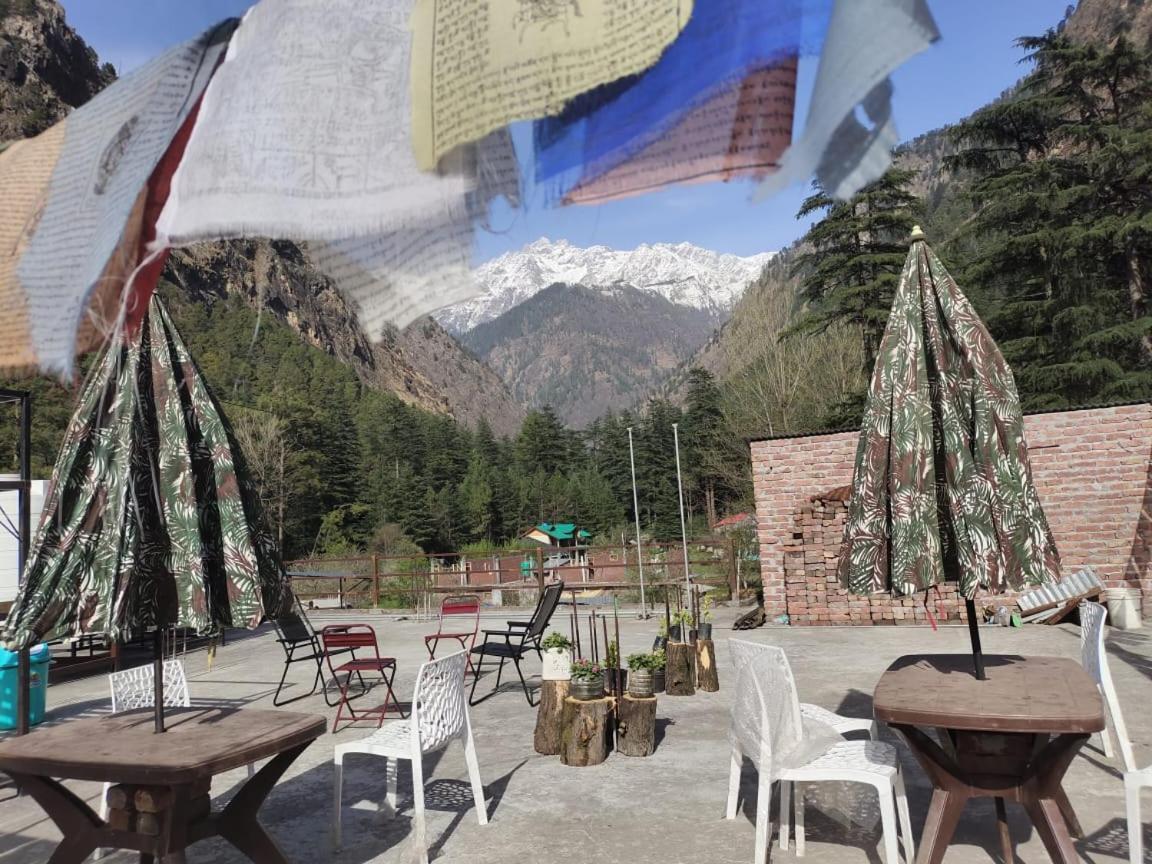 The Royal Orchard Kasol Hotel Ngoại thất bức ảnh