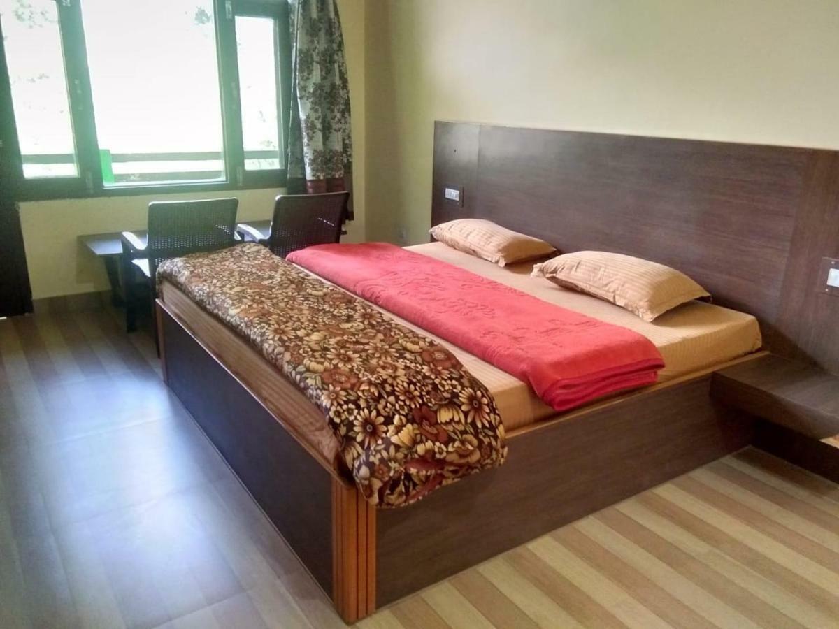 The Royal Orchard Kasol Hotel Ngoại thất bức ảnh